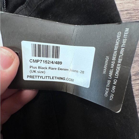 PrettyLittleThing Black Flared Jeans Pants - Picture 3 of 9